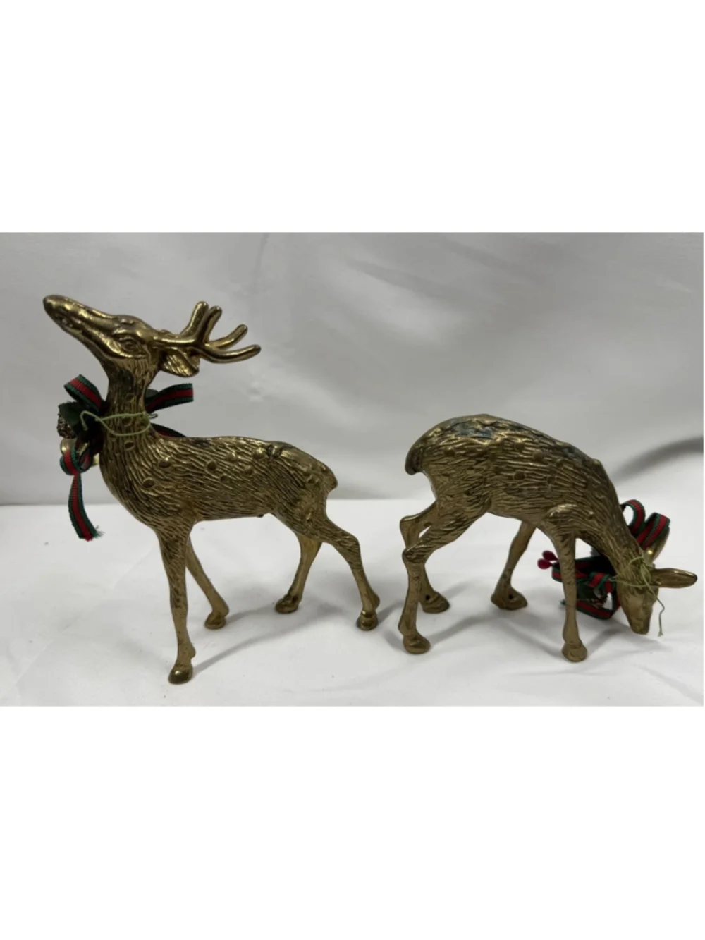 Vintage 2 Brass Deer Figurine Statues Buck & Doe Christmas Reindeer Has Patina